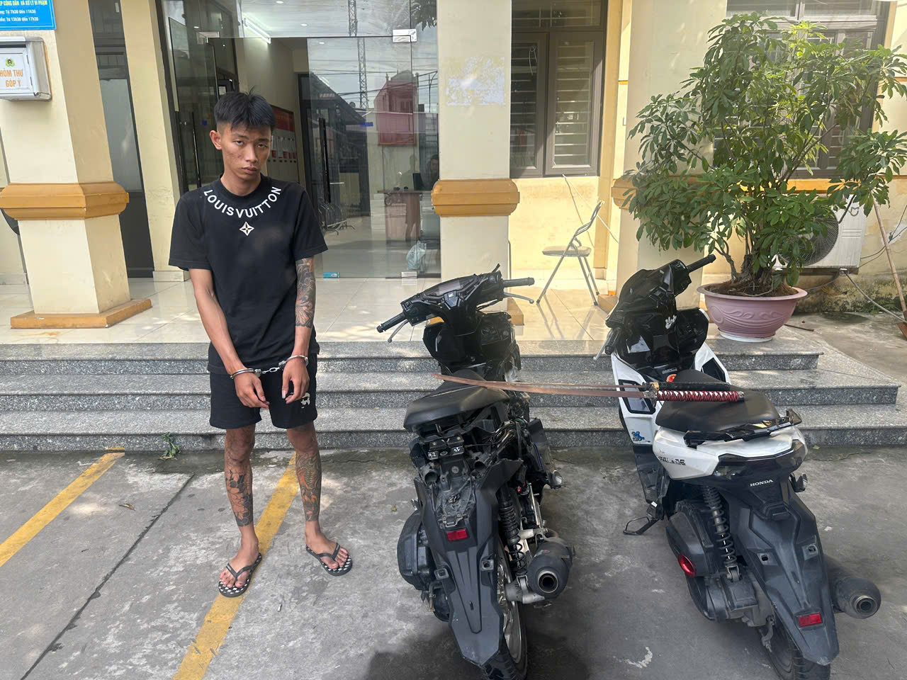 Phòng Cảnh sát Hình sự, phối hợp Công an phường Lê Chân: Phát hiện, ngăn chặn nhóm thanh thiếu niên gây mất an ninh trật tự trên tuyến đường Hồ Sen (phường Lê Chân)
